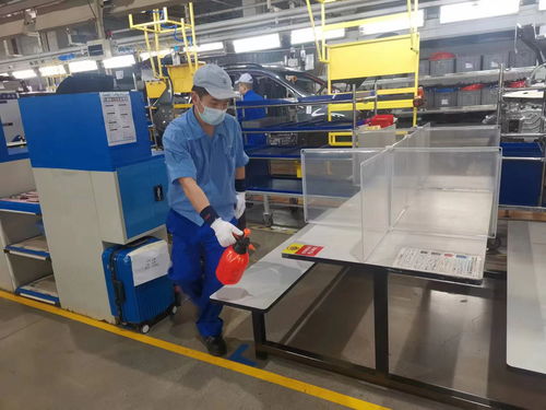 上海戰(zhàn)疫丨上汽集團(tuán)復(fù)工復(fù)產(chǎn)啟動(dòng),首臺(tái)車今日下線